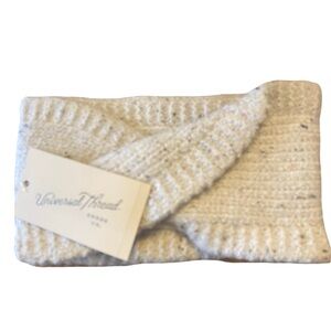 Universal Thread Beige Knit Headband
